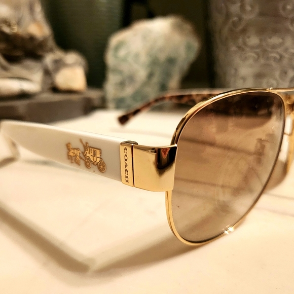 Coach Sunglasses - Picture 1 of 10